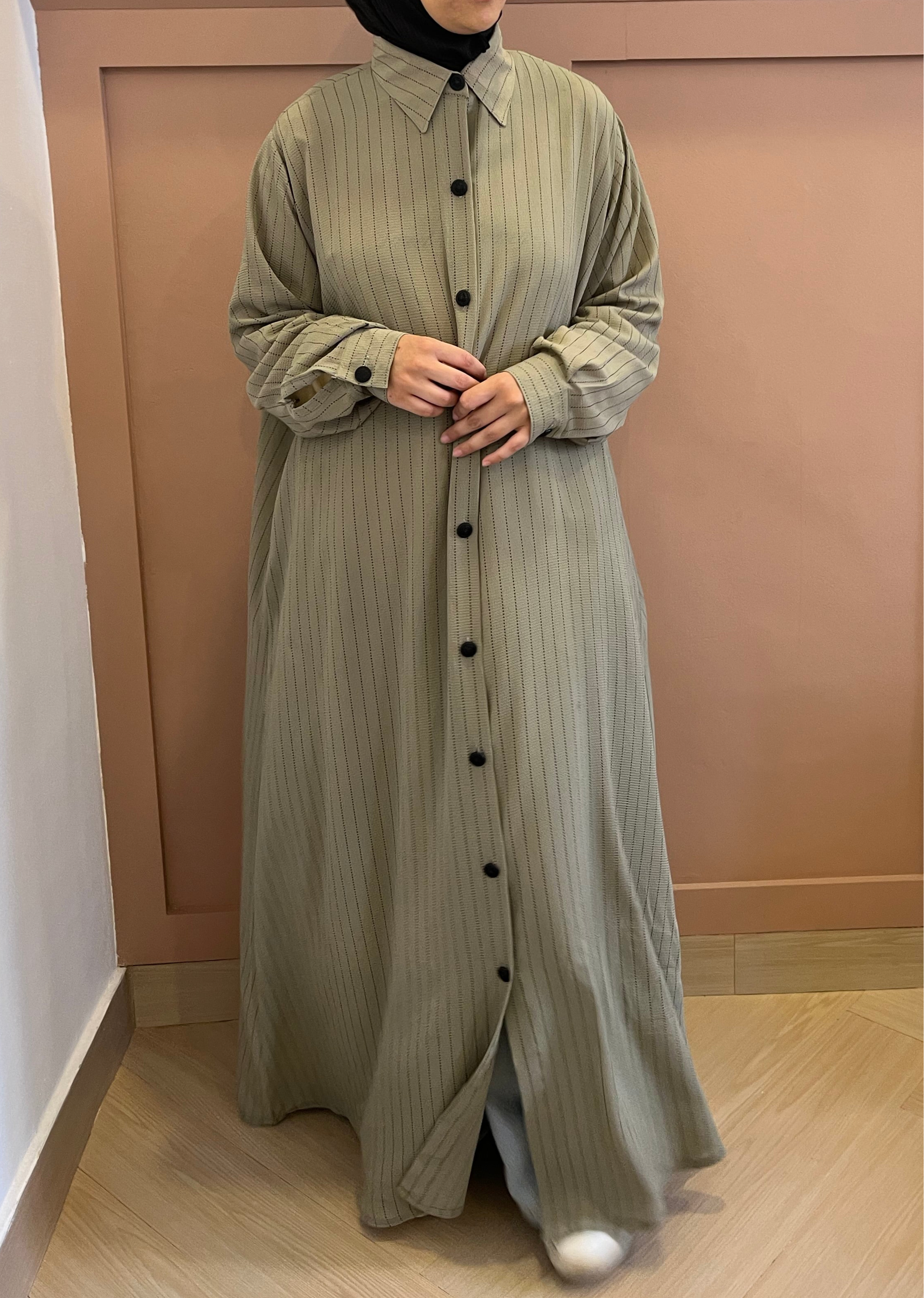 Linear Button Down